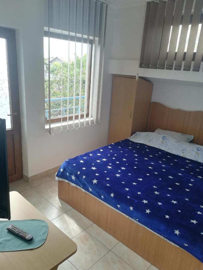 Pensiunea Lyo Două Mai Exterior foto